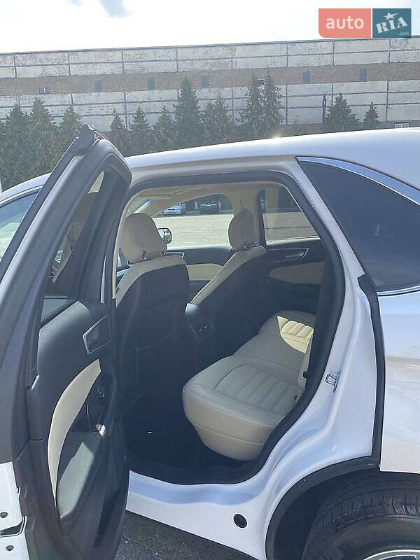 Позашляховик / Кросовер Ford Edge 2018 в Києві