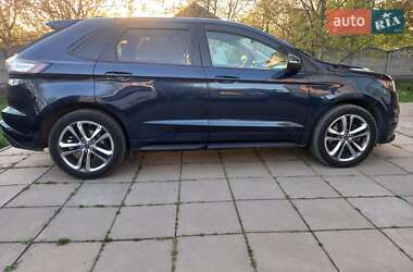 Внедорожник / Кроссовер Ford Edge 2016 в 