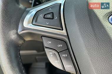 Внедорожник / Кроссовер Ford Edge 2018 в 
