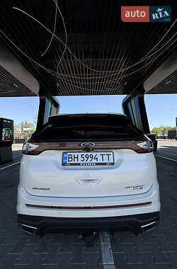 Внедорожник / Кроссовер Ford Edge 2015 в 