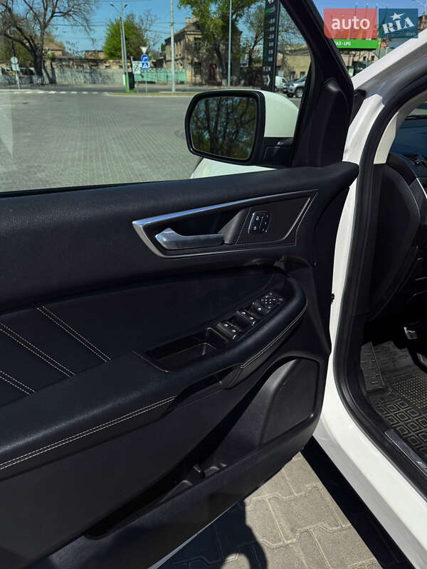 Позашляховик / Кросовер Ford Edge 2015 в Одесі