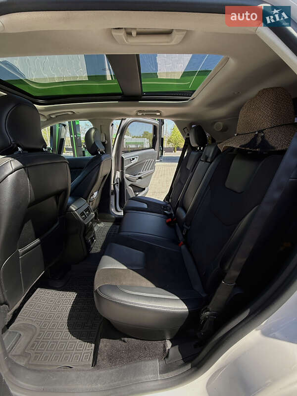 Позашляховик / Кросовер Ford Edge 2015 в Одесі