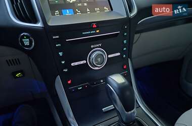 Внедорожник / Кроссовер Ford Edge 2018 в 