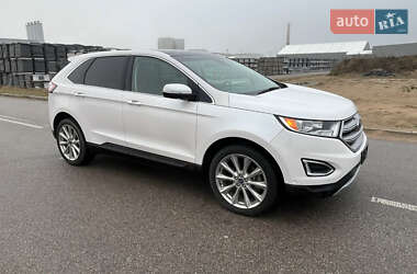 Внедорожник / Кроссовер Ford Edge 2018 в 