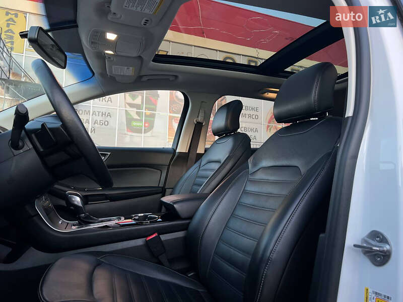 Внедорожник / Кроссовер Ford Edge 2016 в Гайсине