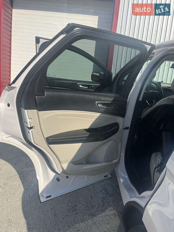 Внедорожник / Кроссовер Ford Edge 2015 в Сумах