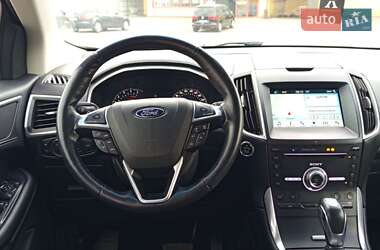 Позашляховик / Кросовер Ford Edge 2016 в 