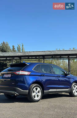 Позашляховик / Кросовер Ford Edge 2016 в 