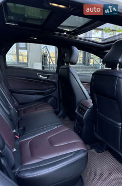Позашляховик / Кросовер Ford Edge 2020 в 