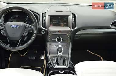 Внедорожник / Кроссовер Ford Edge 2016 в 
