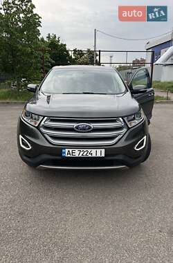 Внедорожник / Кроссовер Ford Edge 2017 в 