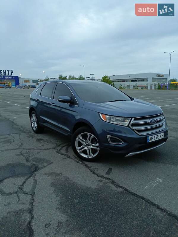 Позашляховик / Кросовер Ford Edge 2018 в 
