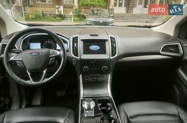 Позашляховик / Кросовер Ford Edge 2019 в 