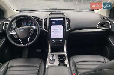 Позашляховик / Кросовер Ford Edge 2023 в 