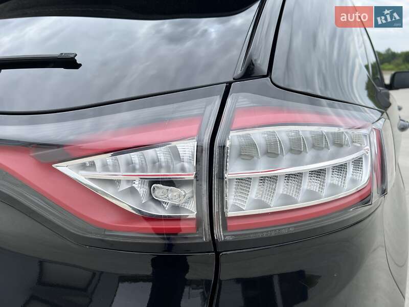 Позашляховик / Кросовер Ford Edge 2015 в Львові