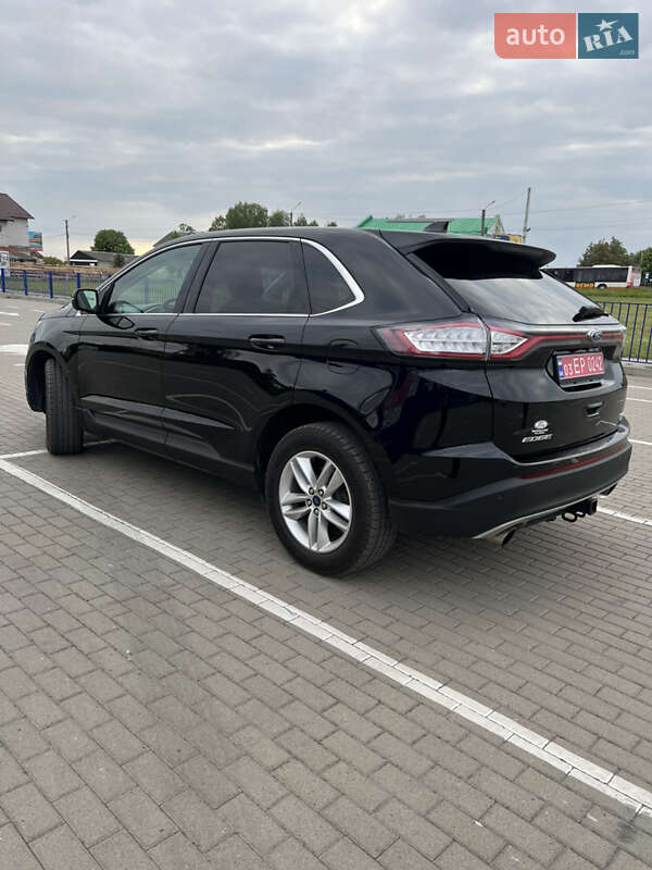 Внедорожник / Кроссовер Ford Edge 2016 в Нововолынске