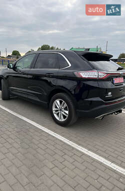 Внедорожник / Кроссовер Ford Edge 2016 в 