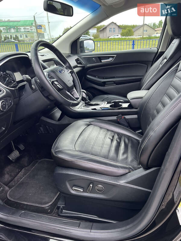 Внедорожник / Кроссовер Ford Edge 2016 в Нововолынске