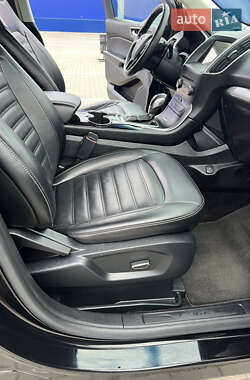 Внедорожник / Кроссовер Ford Edge 2016 в 
