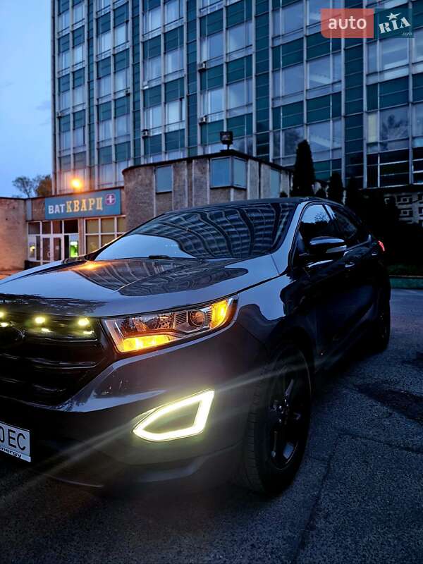 Внедорожник / Кроссовер Ford Edge 2016 в Черновцах