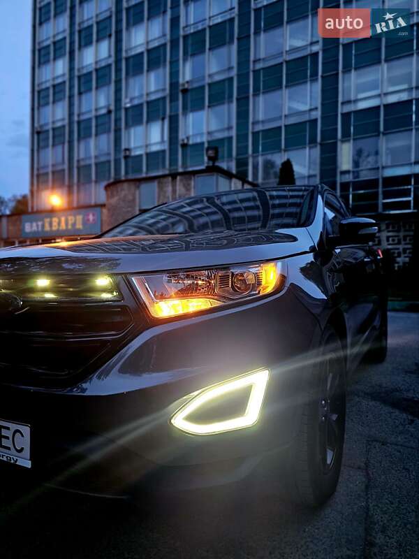 Внедорожник / Кроссовер Ford Edge 2016 в Черновцах