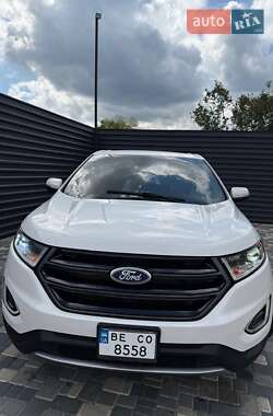 Внедорожник / Кроссовер Ford Edge 2017 в 