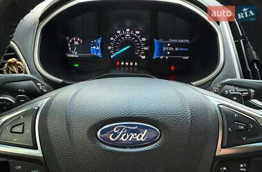 Внедорожник / Кроссовер Ford Edge 2017 в 