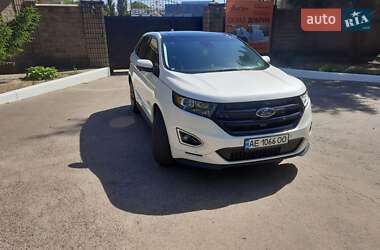 Внедорожник / Кроссовер Ford Edge 2017 в 