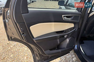 Позашляховик / Кросовер Ford Edge 2020 в 