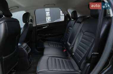 Внедорожник / Кроссовер Ford Edge 2015 в 