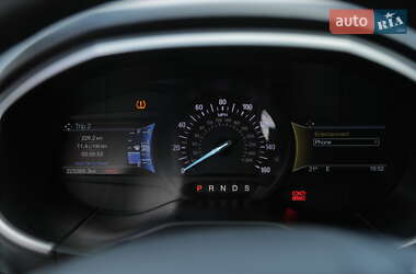 Внедорожник / Кроссовер Ford Edge 2015 в 