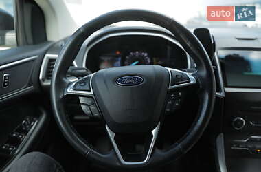 Внедорожник / Кроссовер Ford Edge 2015 в 
