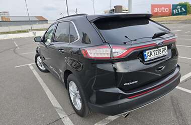 Внедорожник / Кроссовер Ford Edge 2018 в 