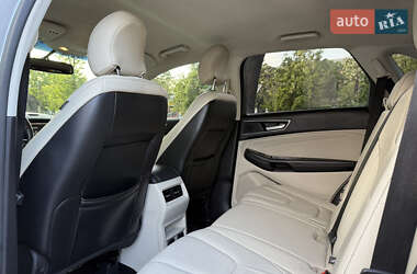 Внедорожник / Кроссовер Ford Edge 2015 в 