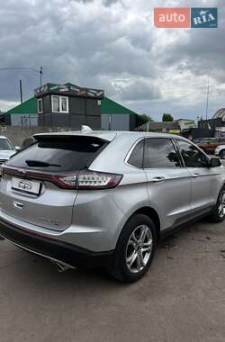Позашляховик / Кросовер Ford Edge 2016 в 