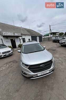 Позашляховик / Кросовер Ford Edge 2016 в 