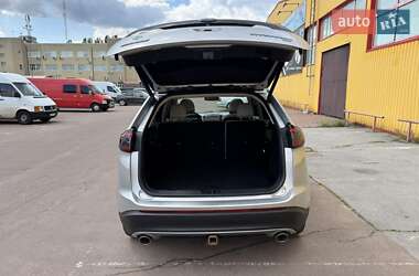 Внедорожник / Кроссовер Ford Edge 2017 в 