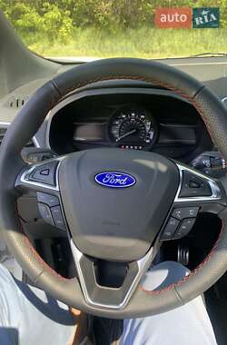Внедорожник / Кроссовер Ford Edge 2023 в 