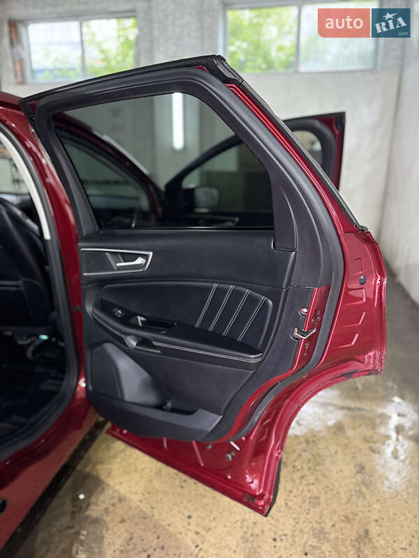 Внедорожник / Кроссовер Ford Edge 2016 в Ивано-Франковске