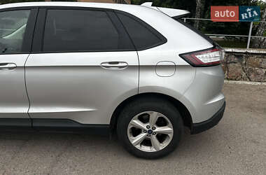 Внедорожник / Кроссовер Ford Edge 2017 в 