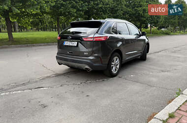 Позашляховик / Кросовер Ford Edge 2018 в 