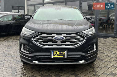 Внедорожник / Кроссовер Ford Edge 2018 в 