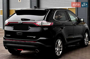 Внедорожник / Кроссовер Ford Edge 2017 в 