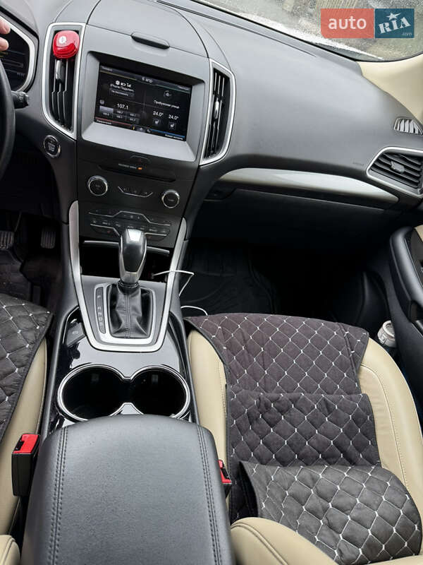 Внедорожник / Кроссовер Ford Edge 2015 в Хмельницком