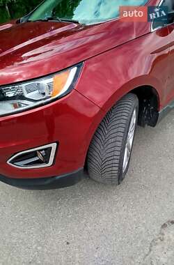 Внедорожник / Кроссовер Ford Edge 2018 в 