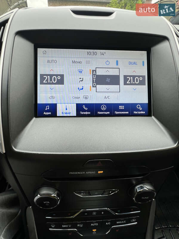 Внедорожник / Кроссовер Ford Edge 2016 в Дубно