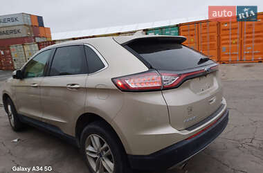 Внедорожник / Кроссовер Ford Edge 2017 в 