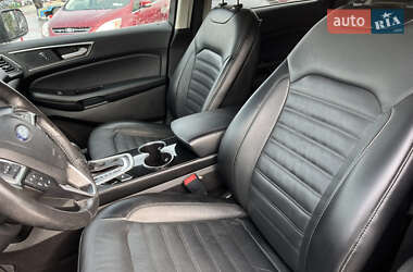 Внедорожник / Кроссовер Ford Edge 2015 в 