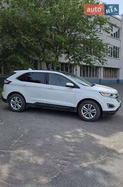 Внедорожник / Кроссовер Ford Edge 2017 в 