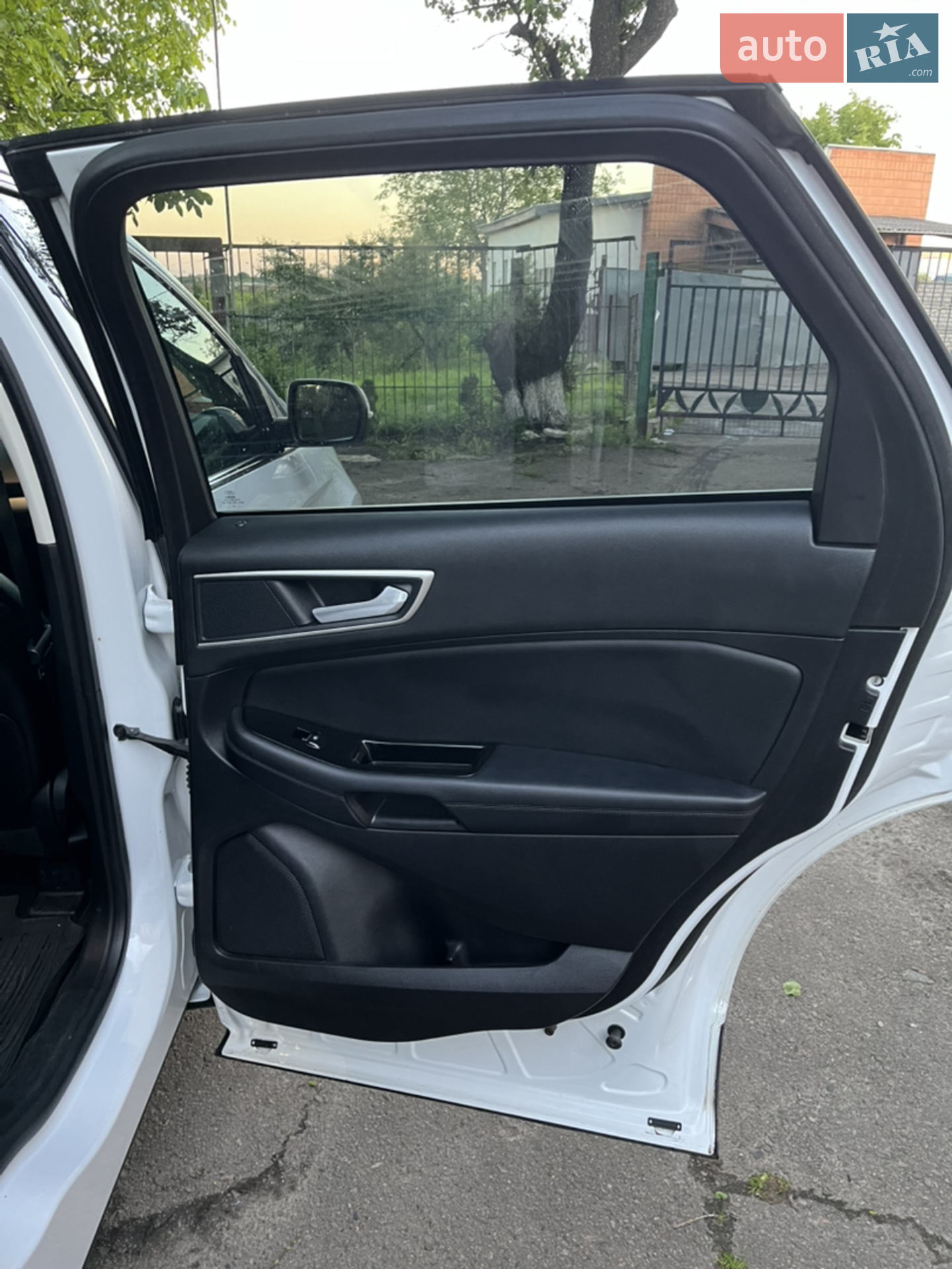 Ford Edge 2018 VIN 2FMPK4J80JBB86445 фото оголошення 27 з 29